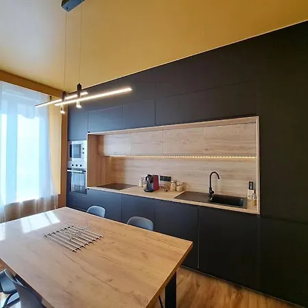 Geneve - Logement Fastueux * Reims